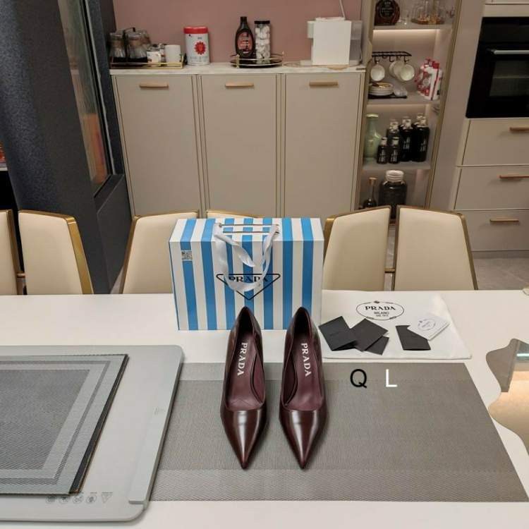 Picture of Prada Shoes _SKUPradasz35-40719146.5CMLL1202
